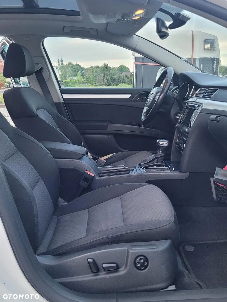 Skoda Superb 1.8 TSI Elegance DSG - 22