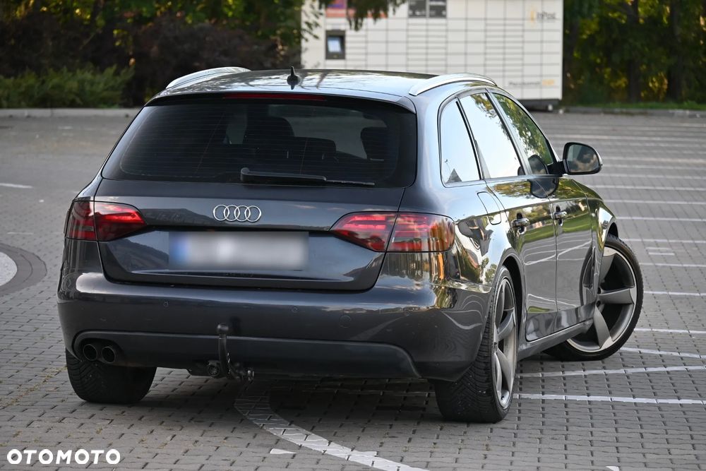 Audi A4 Avant 2.0 TDI - 9