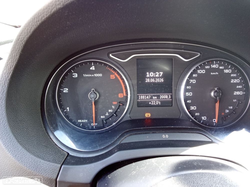 Audi A3 Sportback 1.6 TDI Design - 18