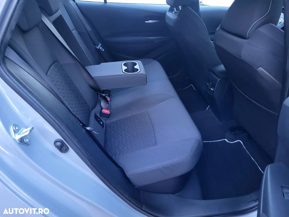 Toyota Corolla 2.0 HSD Dynamic interior Negru - 11