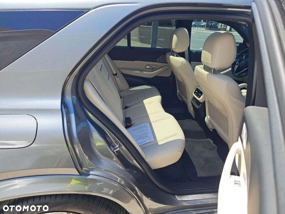 Mercedes-Benz GLE - 13