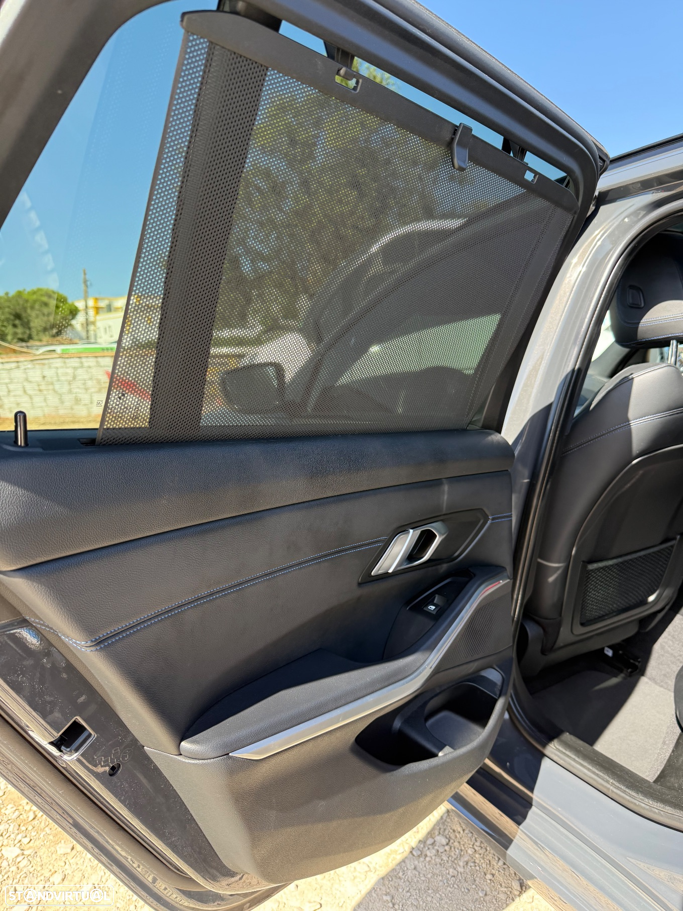 BMW 320 i Touring Pack M Shadow Auto - 18