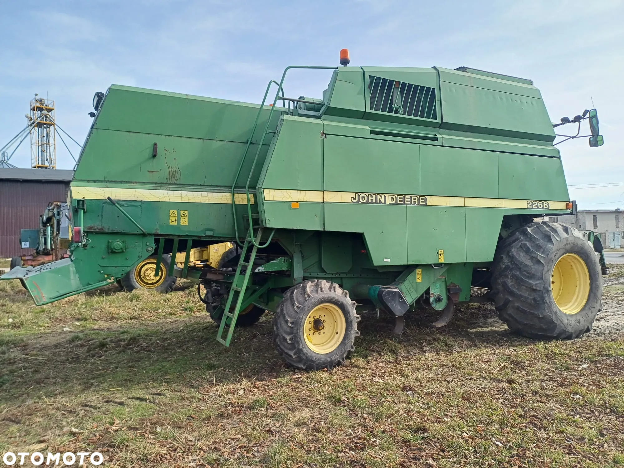 John Deere 2266 - 3