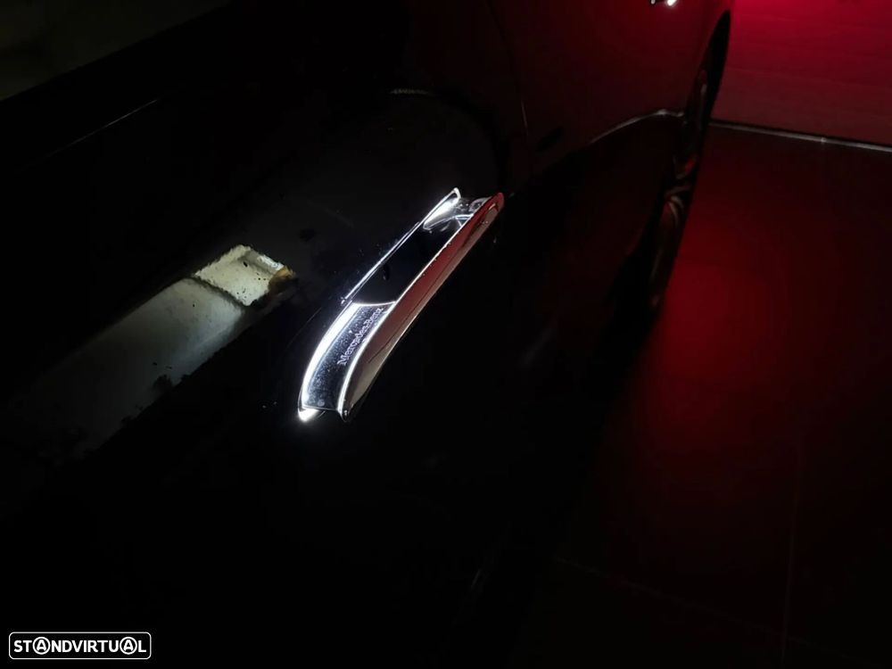 Mercedes-Benz E 300 de AMG Line - 16
