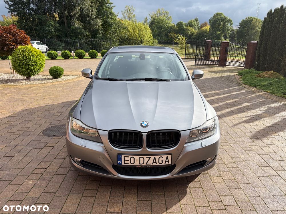 BMW Seria 3 320d - 12