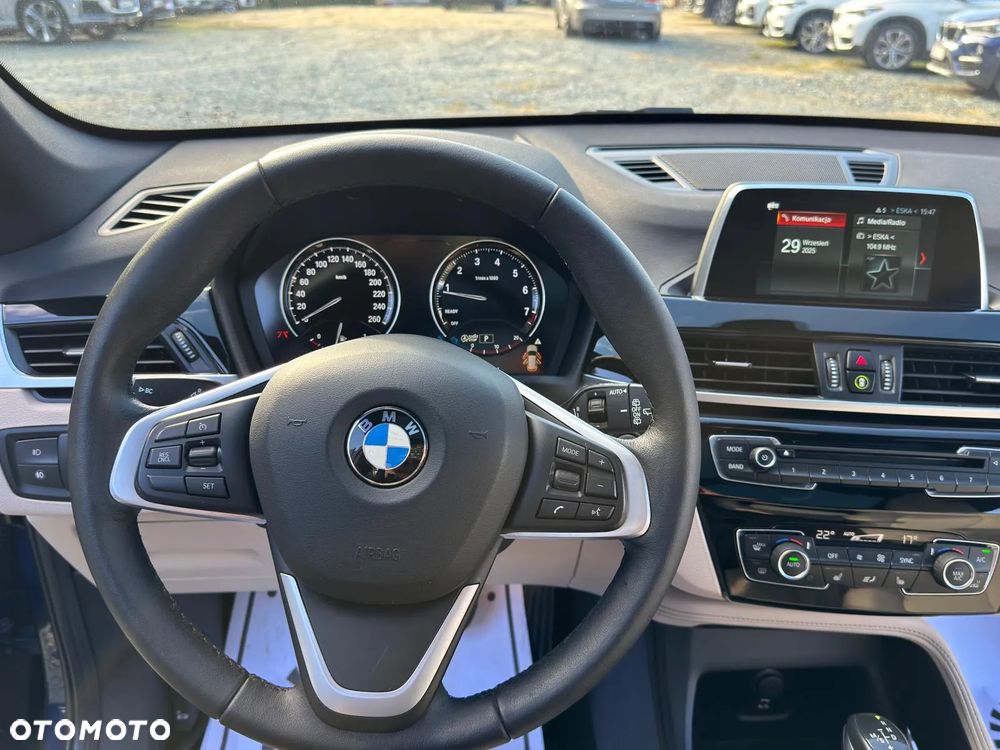 BMW X1 xDrive25i Advantage - 32