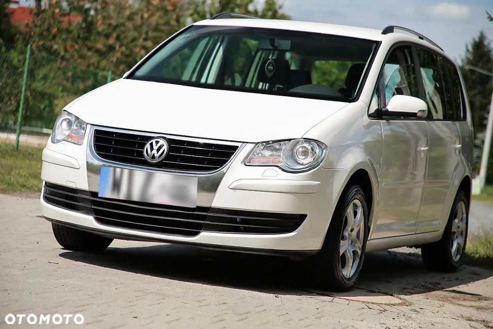Volkswagen Touran 2.0 TDI DPF Trendline - 4