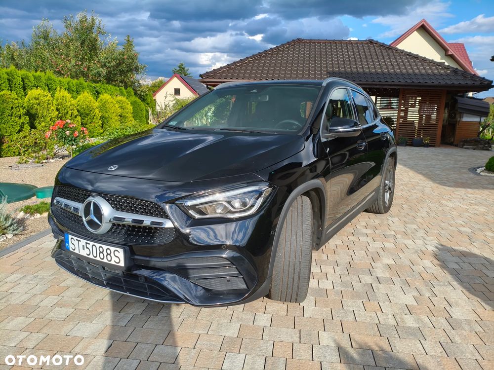 Mercedes-Benz GLA 200 AMG Line - 3