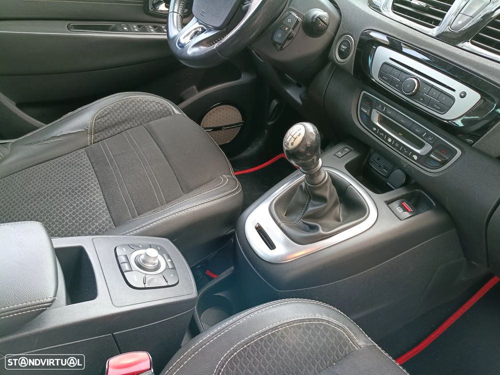 Renault Grand Scénic 1.5 dCi Bose Edition SS - 16