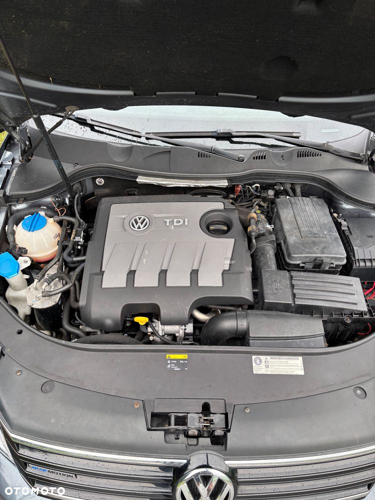 Volkswagen Passat - 10