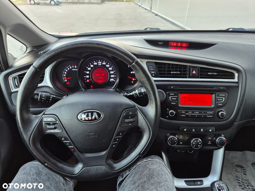 Kia Ceed 1.4 M - 28
