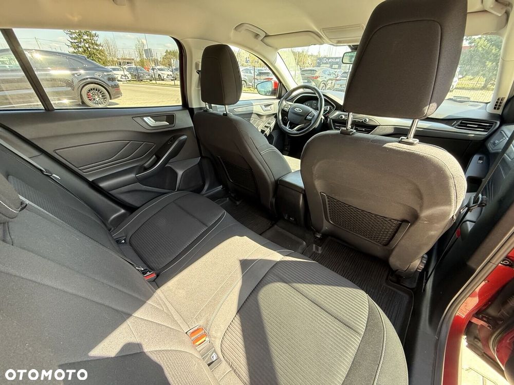 Ford Focus 1.5 EcoBoost Titanium - 10