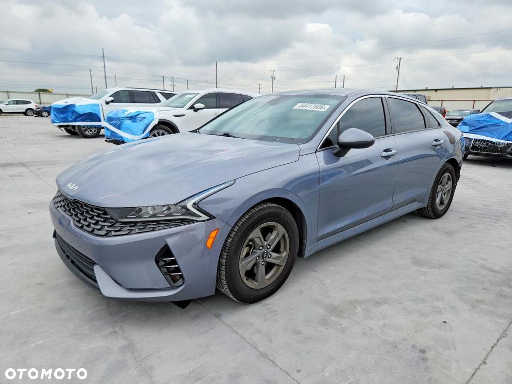 Kia K5 - 2