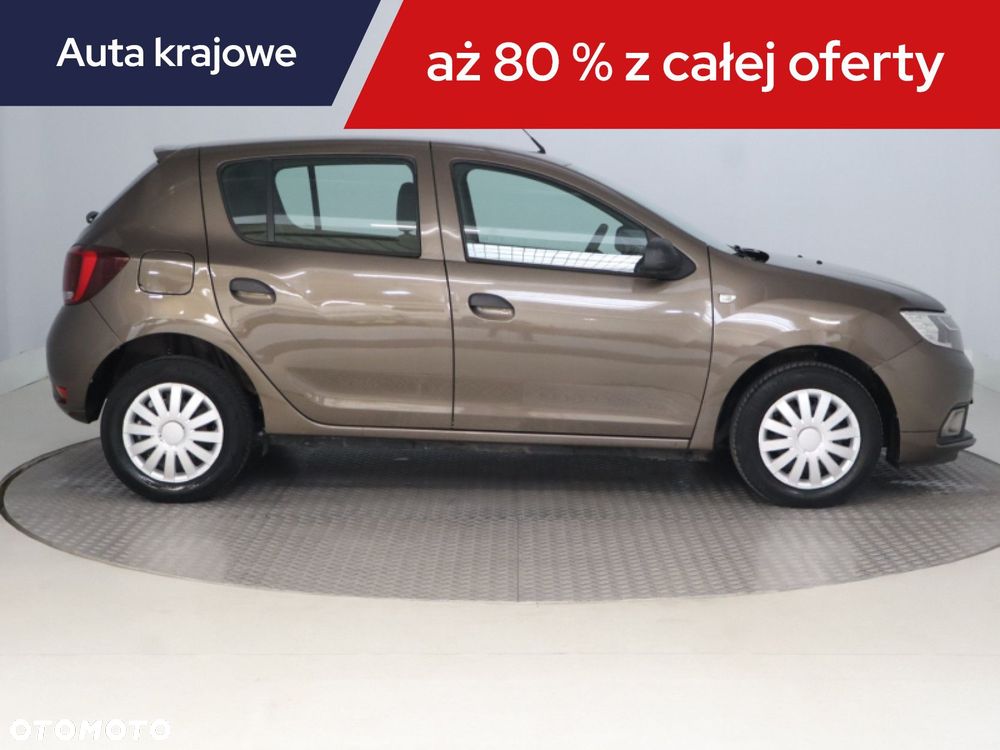 Dacia Sandero - 8
