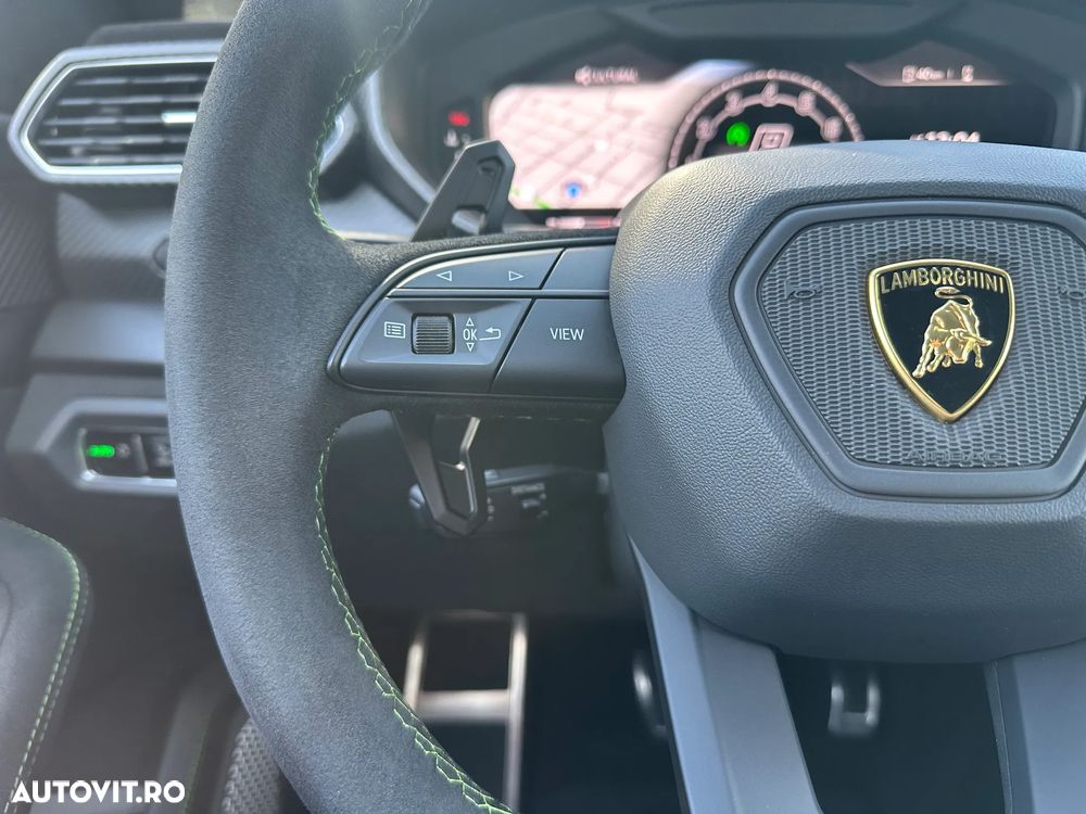 Lamborghini URUS - 16