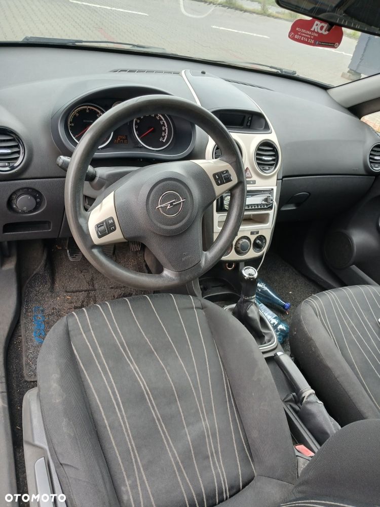 Opel Corsa - 4