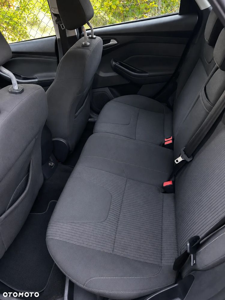 Ford Focus - 8