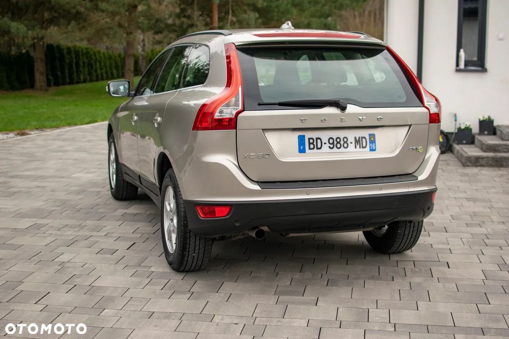 Volvo XC 60 - 4
