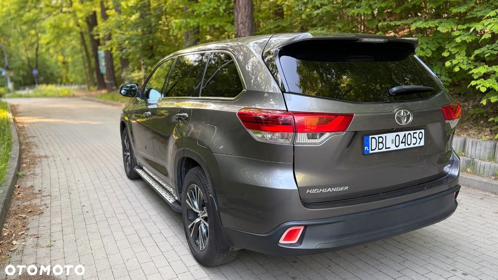 Toyota Highlander - 24