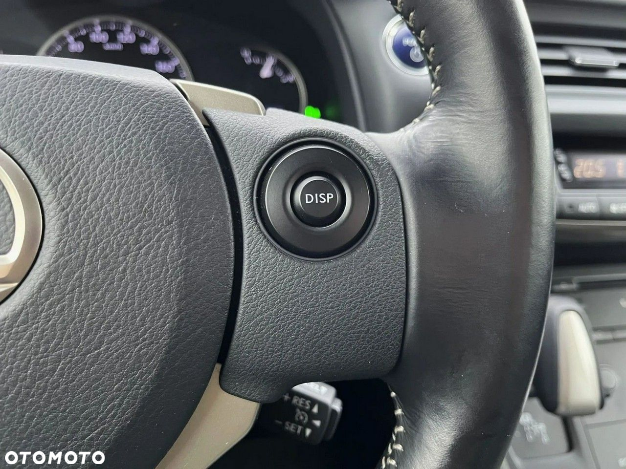 Lexus CT 200h Dynamic Line - 17