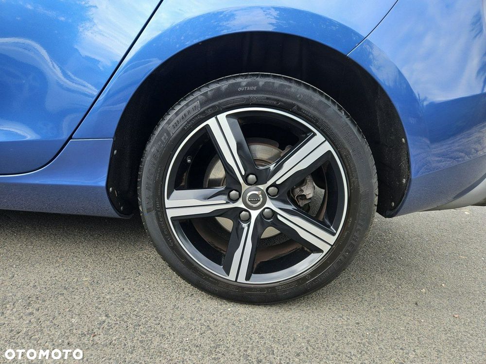 Volvo V40 T2 RDesign - 26