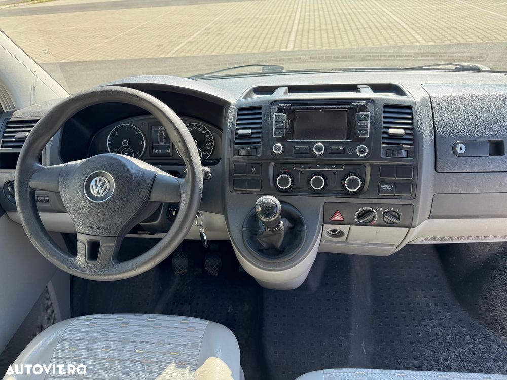 Volkswagen Transporter - 9