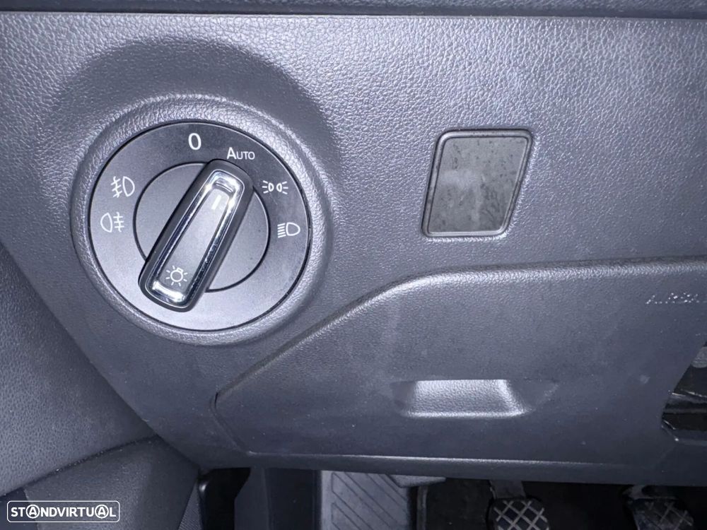 SEAT Leon ST 1.6 TDI S&S 4Drive Style - 33