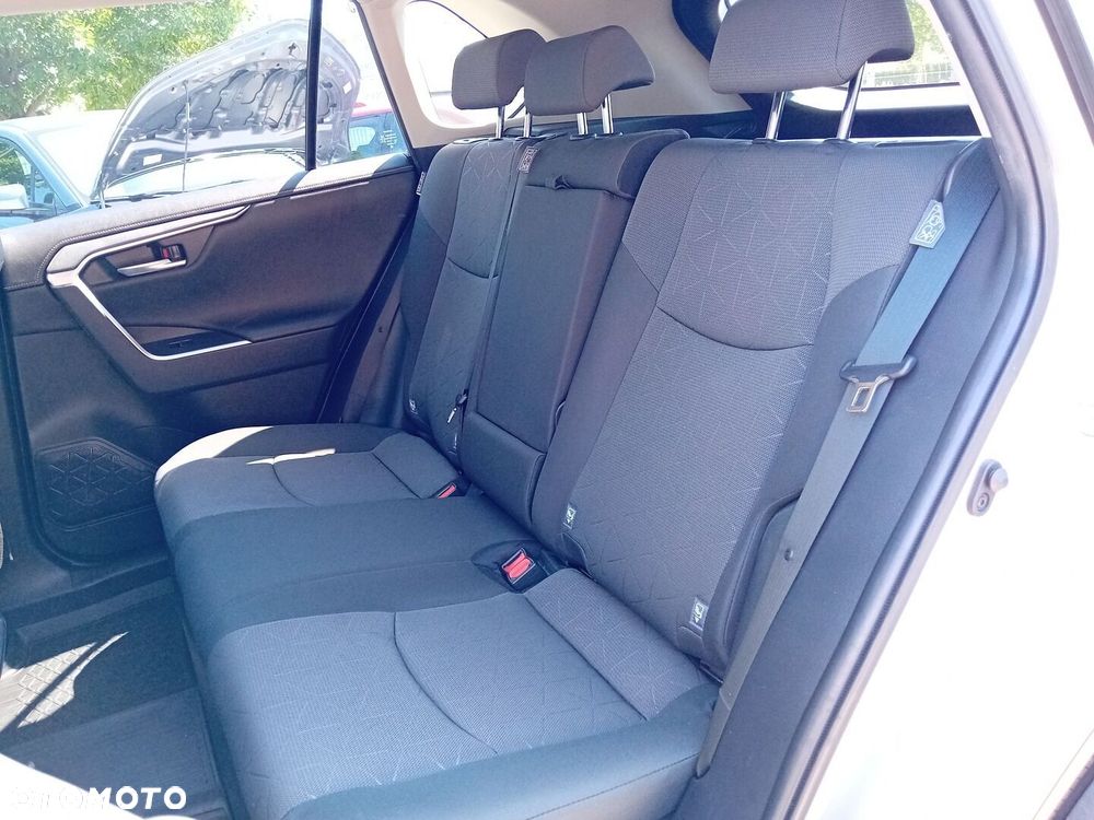 Toyota RAV4 2.5 Hybrid Comfort 4x2 - 11