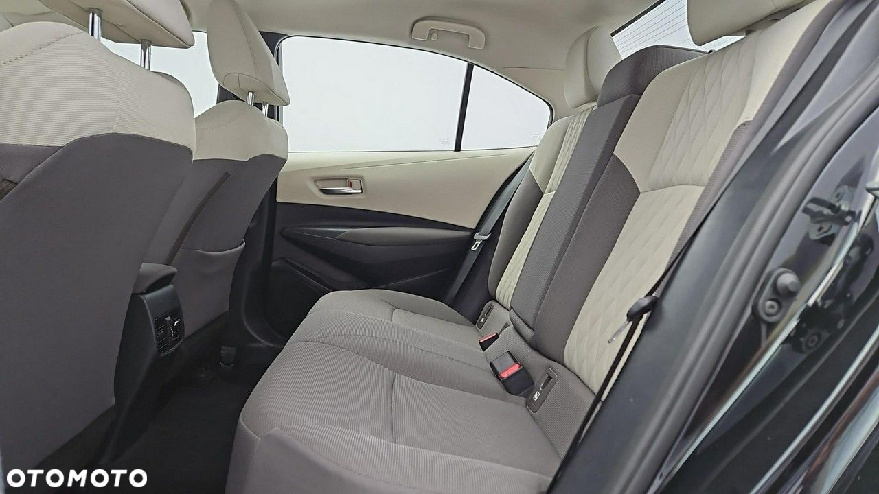 Toyota Corolla 1.6 Comfort - 23