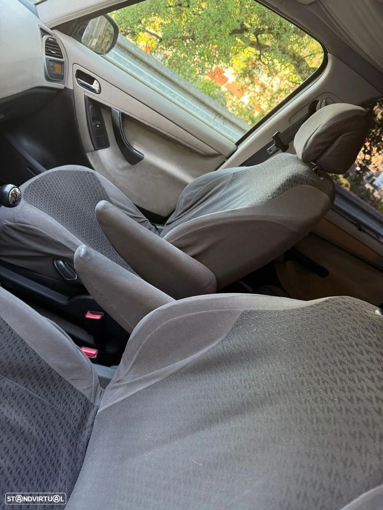 Citroën C4 Grand Picasso - 8