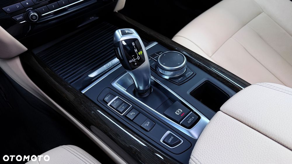 BMW X5 xDrive40e - 36
