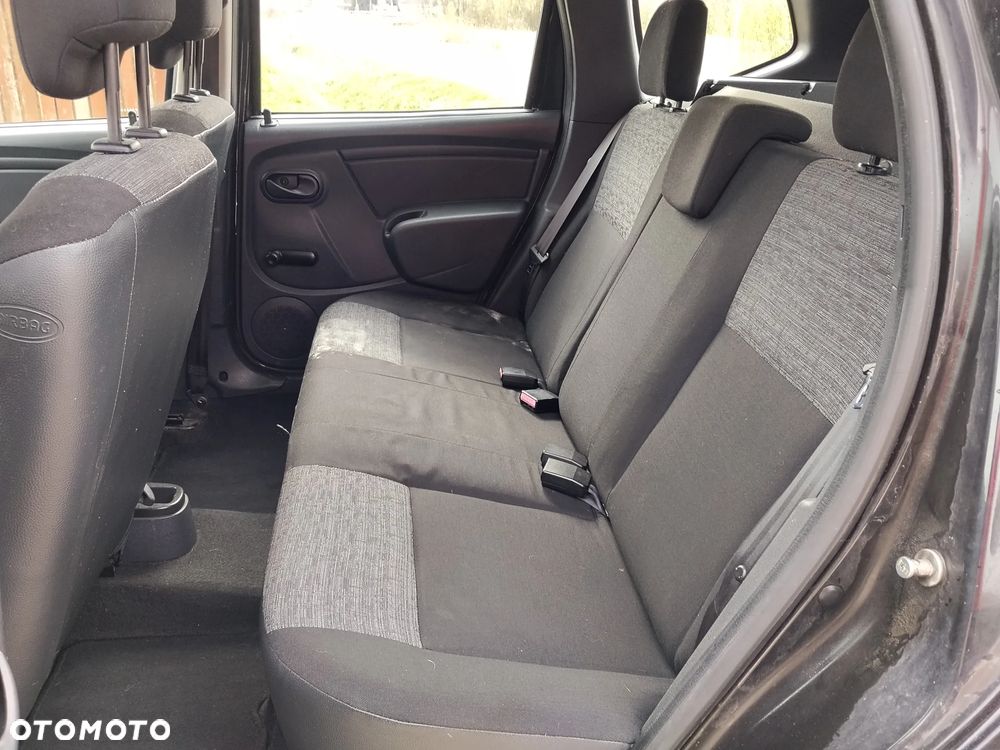 Dacia Duster SCe 115 4x2 Celebration - 16