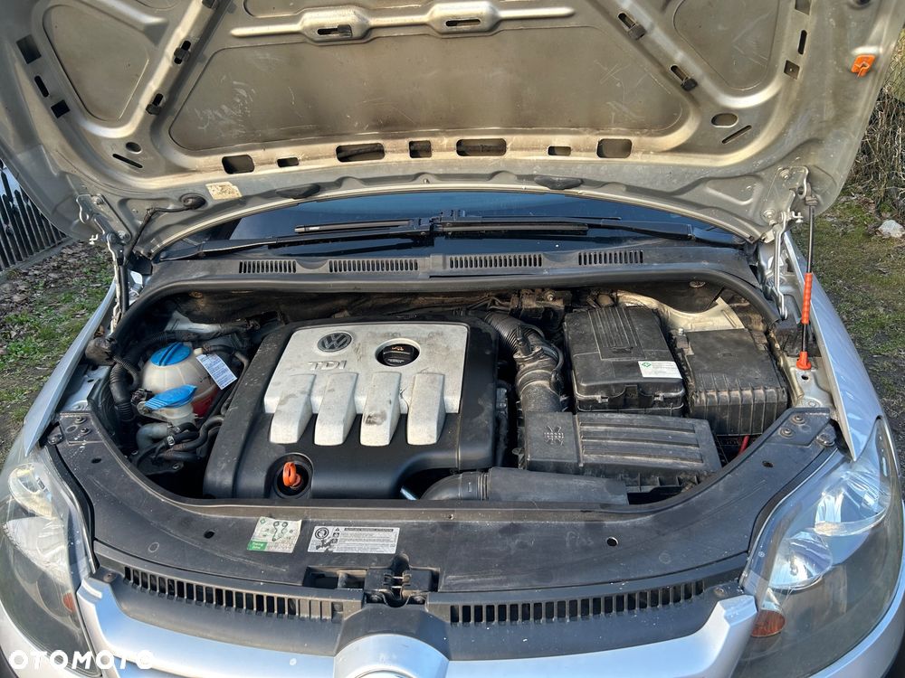 Volkswagen Golf 2.0 TDI Comfortline - 12