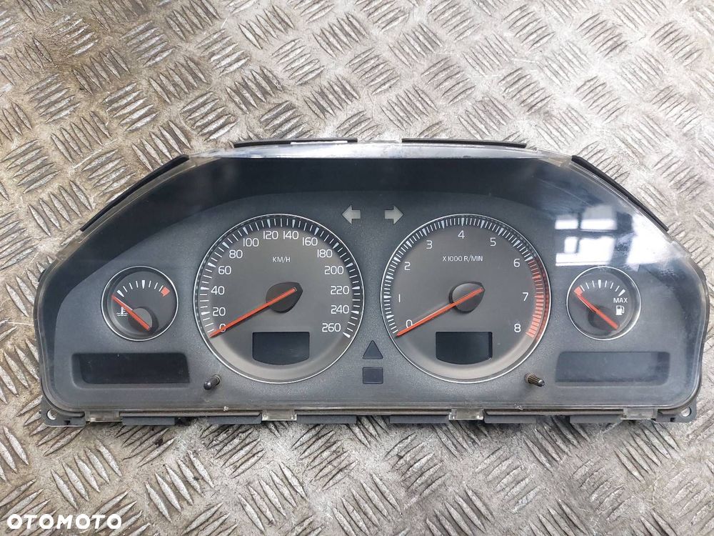 LICZNIK ZEGARY VOLVO S80 I 2.5 T 30682272 - 2