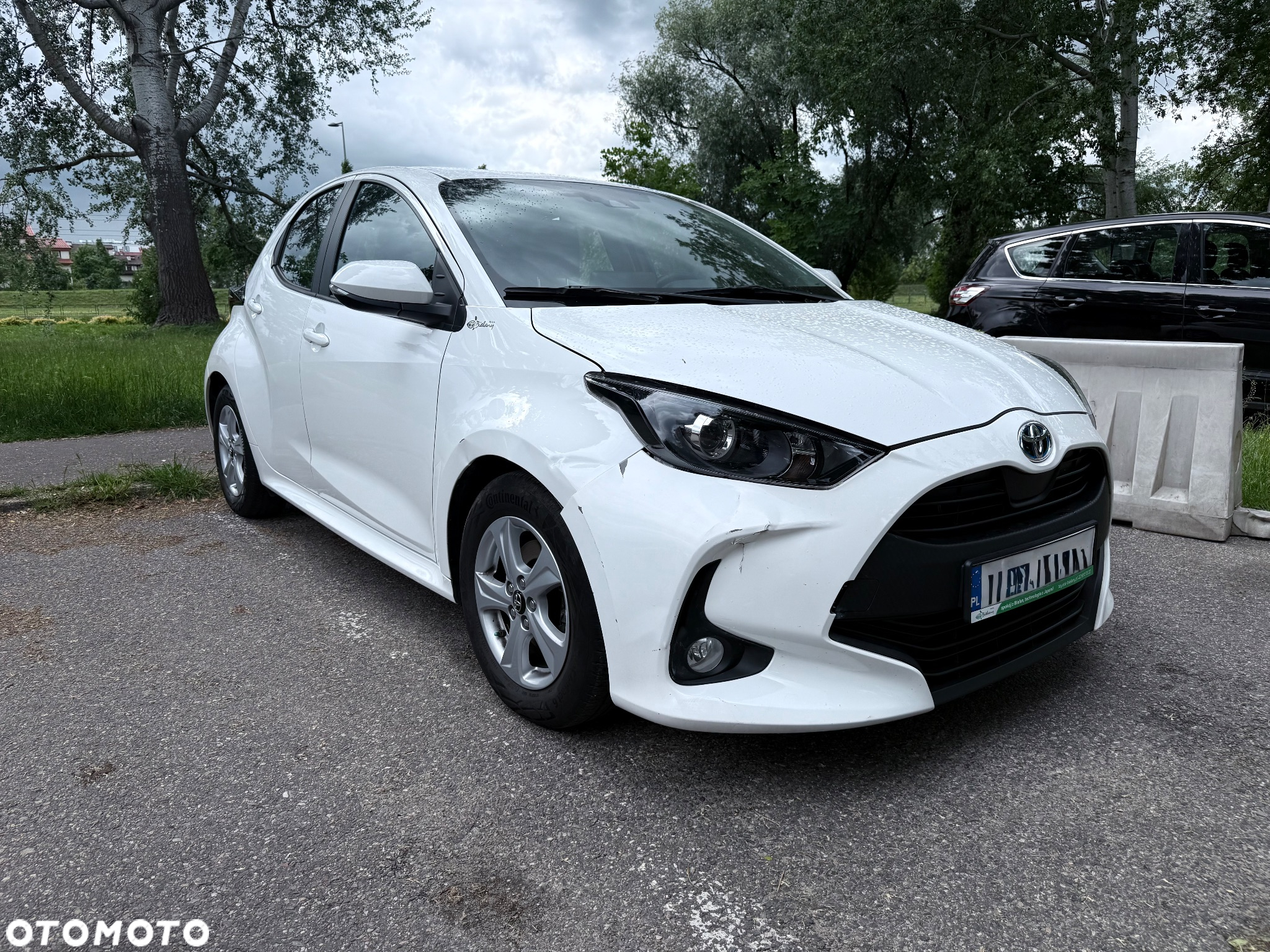 Toyota Yaris 1.5 Comfort CVT - 2