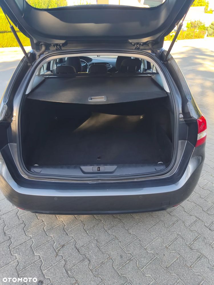 Peugeot 308 1.2 PureTech Allure S&S - 9