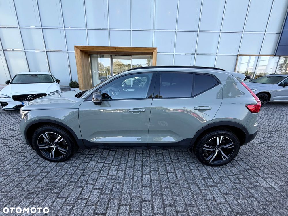 Volvo XC 40 B3 Plus Dark - 8