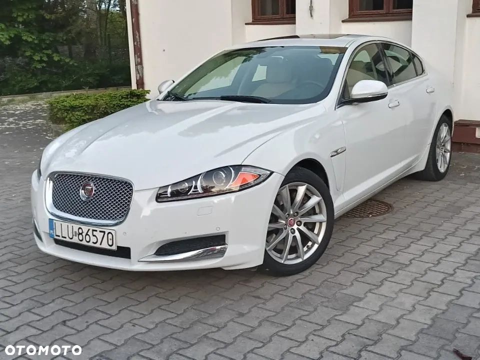 Jaguar XF 2.0 T Prestige - 1