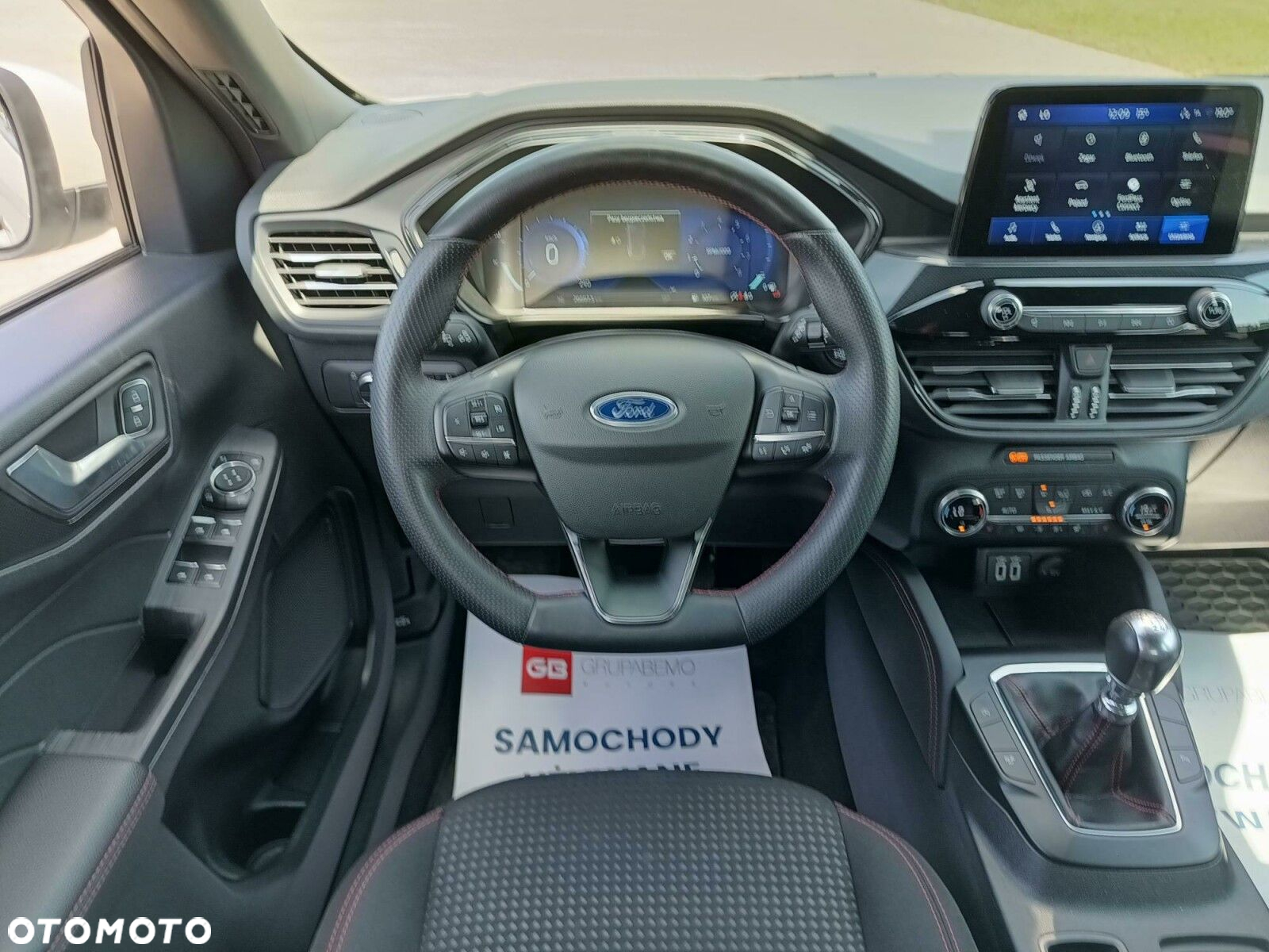 Ford Kuga 1.5 EcoBoost FWD ST-Line - 28