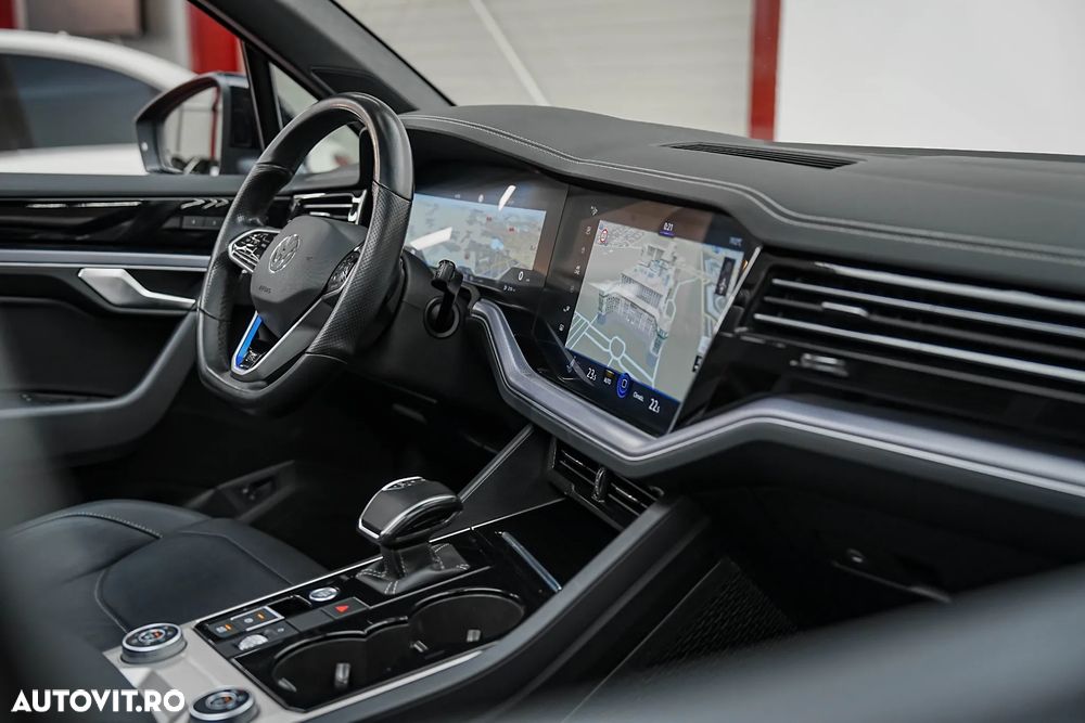 Volkswagen Touareg V6 e-Hybrid OPF 4Motion Aut. R FINAL EDITION - 32