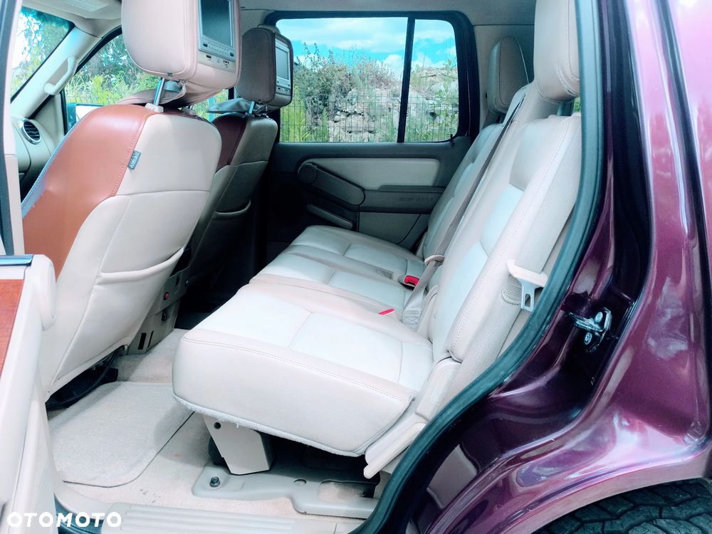 Ford Explorer 4.6 4WD - 22