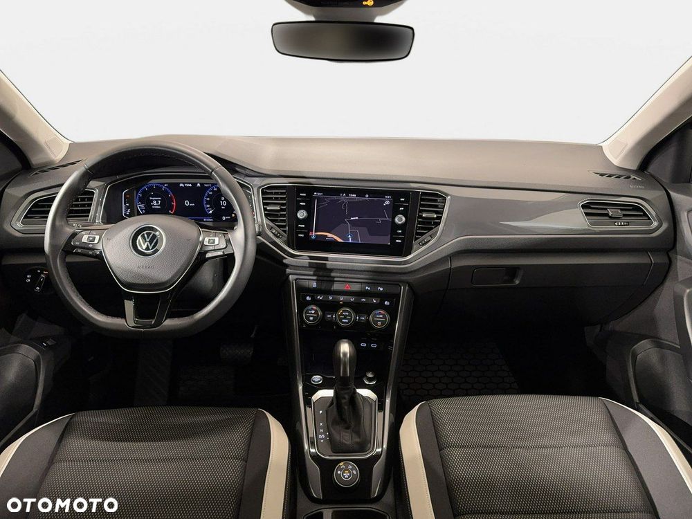 Volkswagen T-Roc - 16