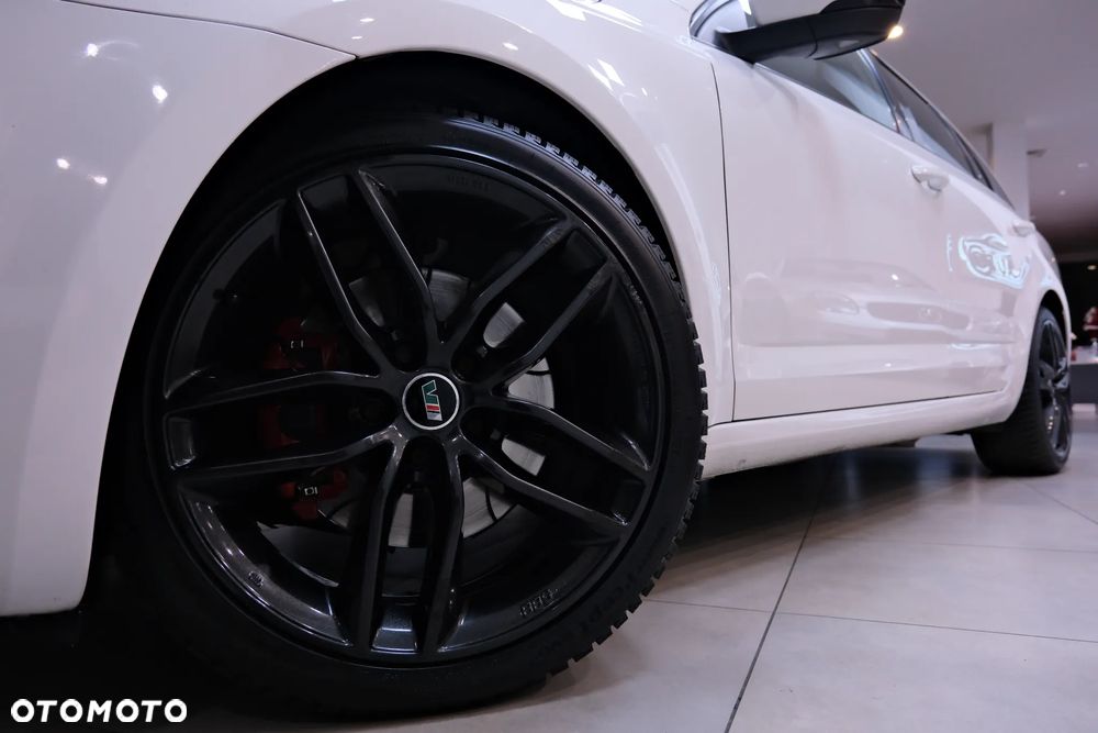 Skoda Octavia 2.0 TDI SCR RS DSG - 15