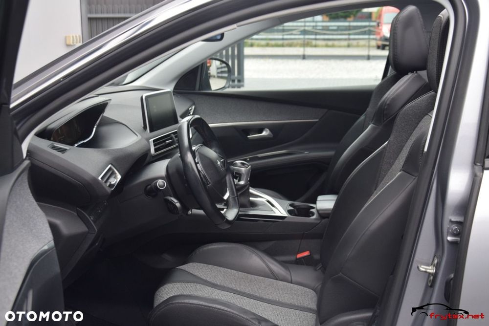 Peugeot 3008 - 17