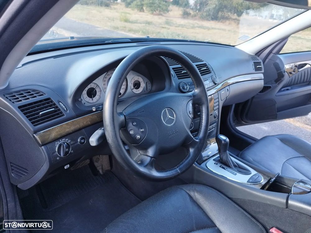 Mercedes-Benz E 320 CDi Avantgarde 4-Matic - 4