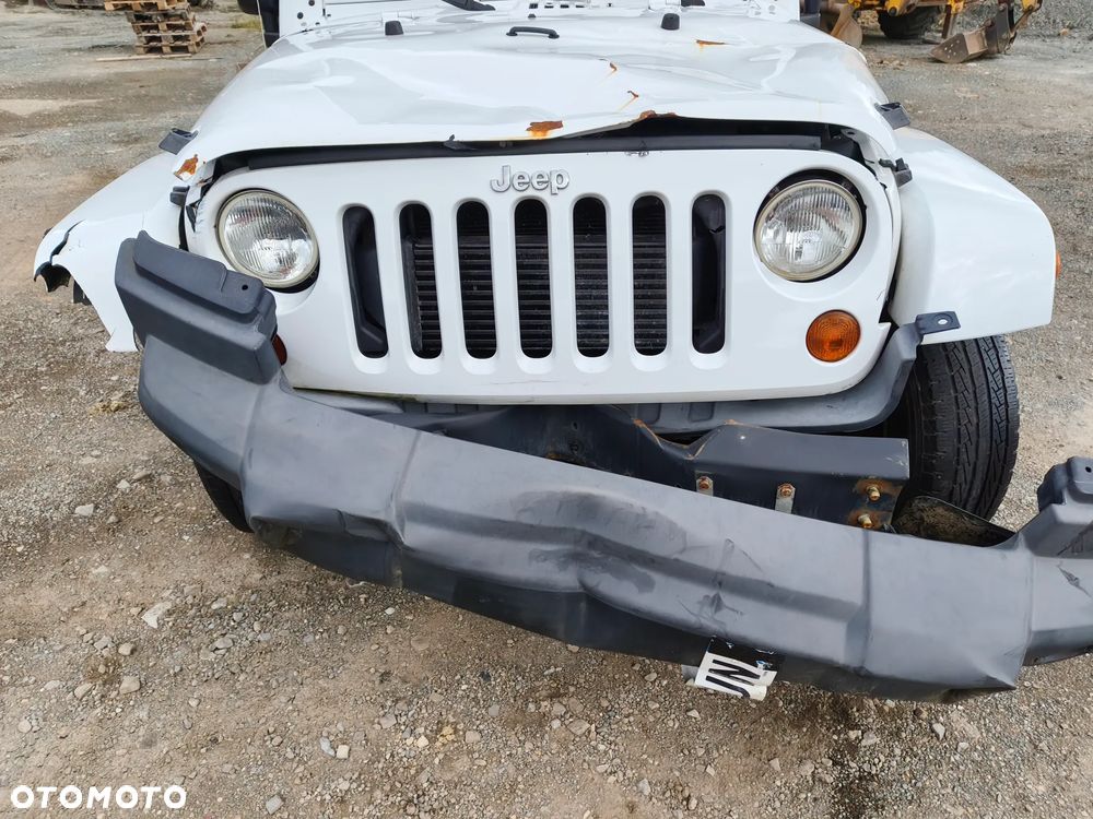 Jeep Wrangler Unlimited 2.8 CRD DPF Sport - 20