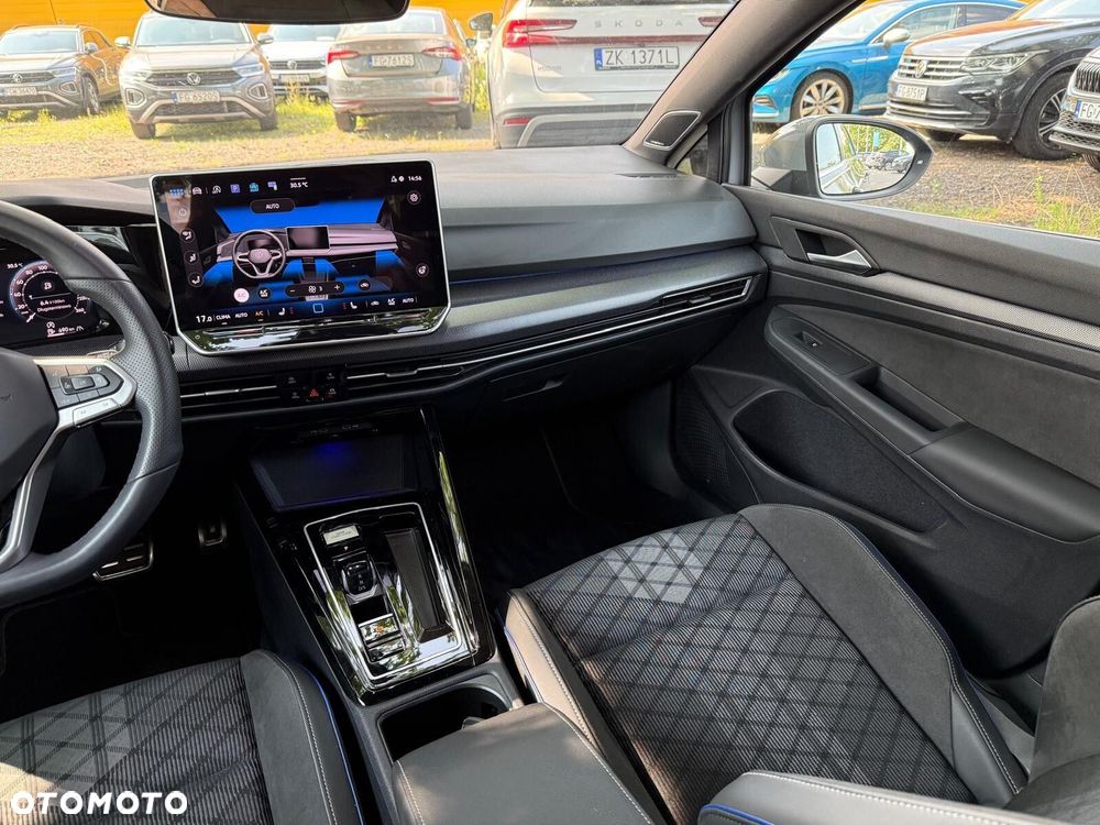 Volkswagen Golf 1.5 eTSI mHEV R-Line Plus DSG - 12