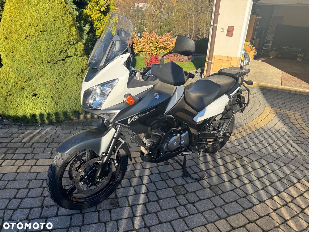 Suzuki V-STROM - 1