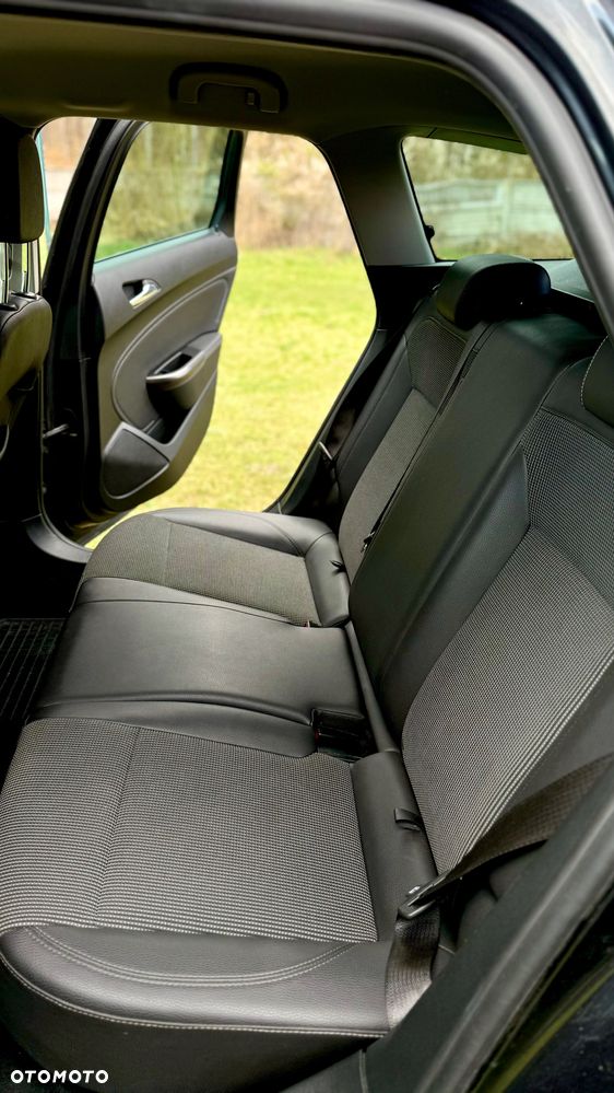 Opel Astra 1.7 CDTI DPF (119g) Sport - 8