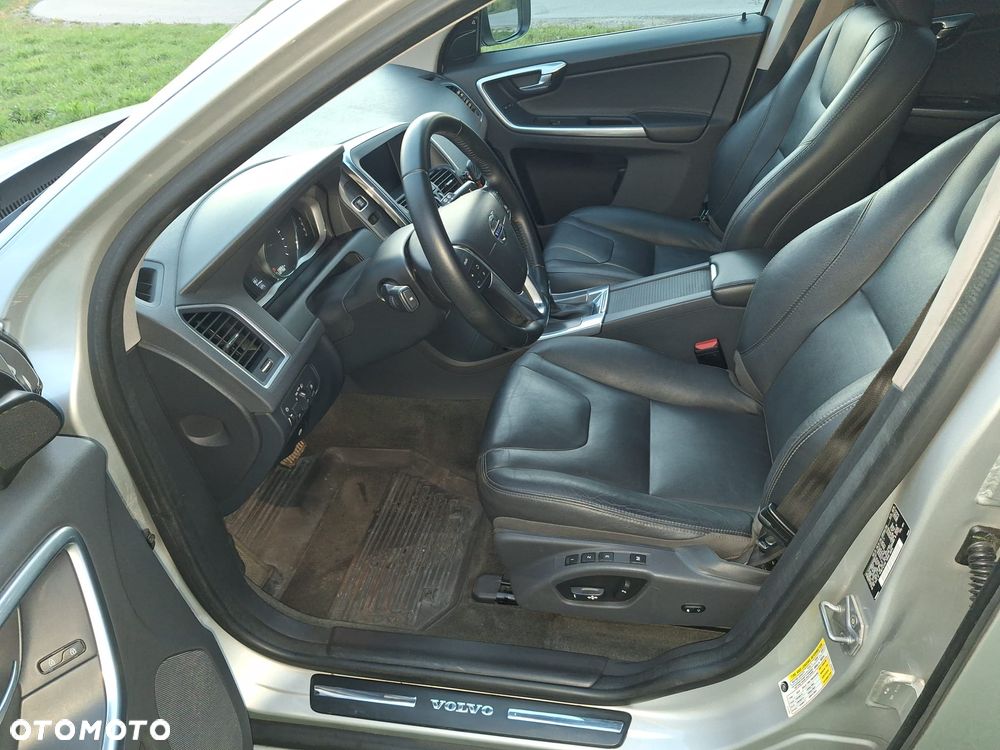 Volvo XC 60 T5 Drive-E Base - 14
